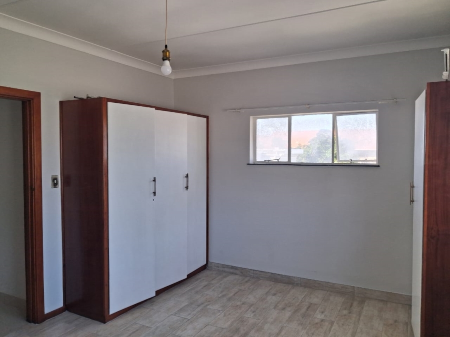 To Let 2 Bedroom Property for Rent in Southernwood Eastern Cape